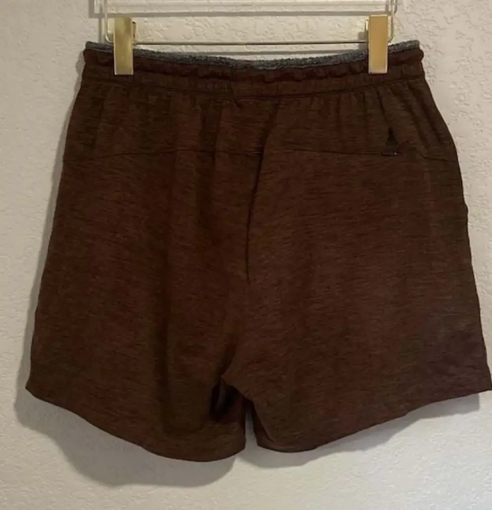 Chubbies Small Brown Knit Pull-On Shorts with Drawstring Waist